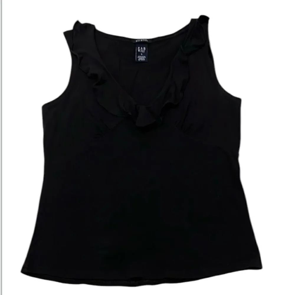Gap size small black sleeveless ruffle neck knit top GUC
